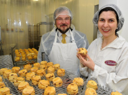 Pic 4   Shemas Eivers  Boole investment syndicate and Denise O Callaghan  Delicious  The Gluten Free Bakery Thumbnail0