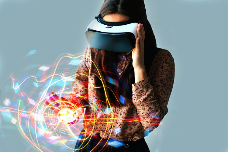 women with virtual and digital technology
